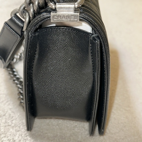 Chanel (old medium) caviar boy bag - Picture 5 of 11